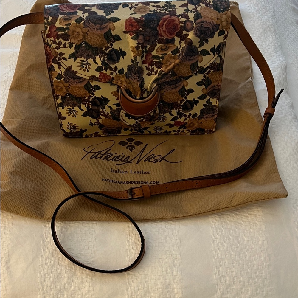 Patricia Nash Vintage Floral Crossbody Bag - Brown and Cream